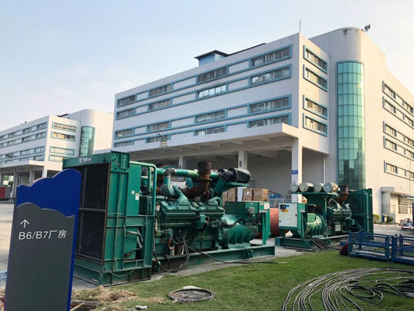 西安某电子厂出租两台800KW康明斯发电机