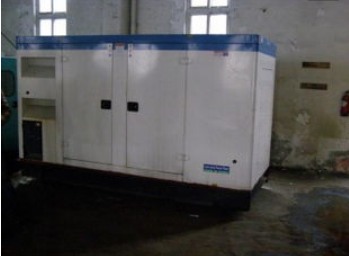 西安二手康明斯150kw大型柴油发电机组